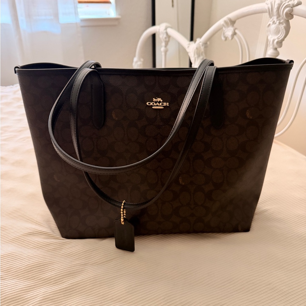Coach City Tote Black and Brown leather